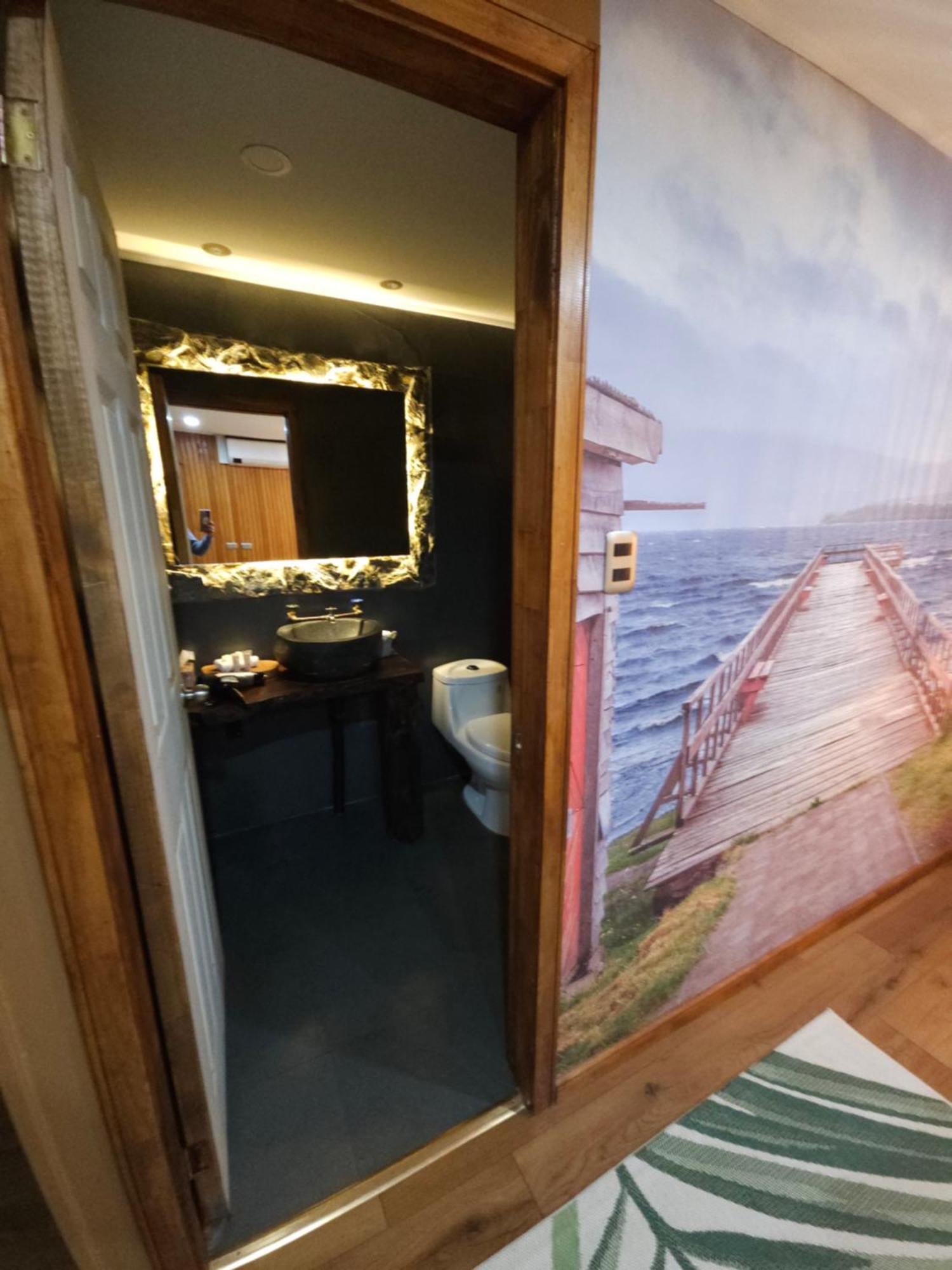 Hotel Boutique Tierra De Islas Chiloe Castro Room photo